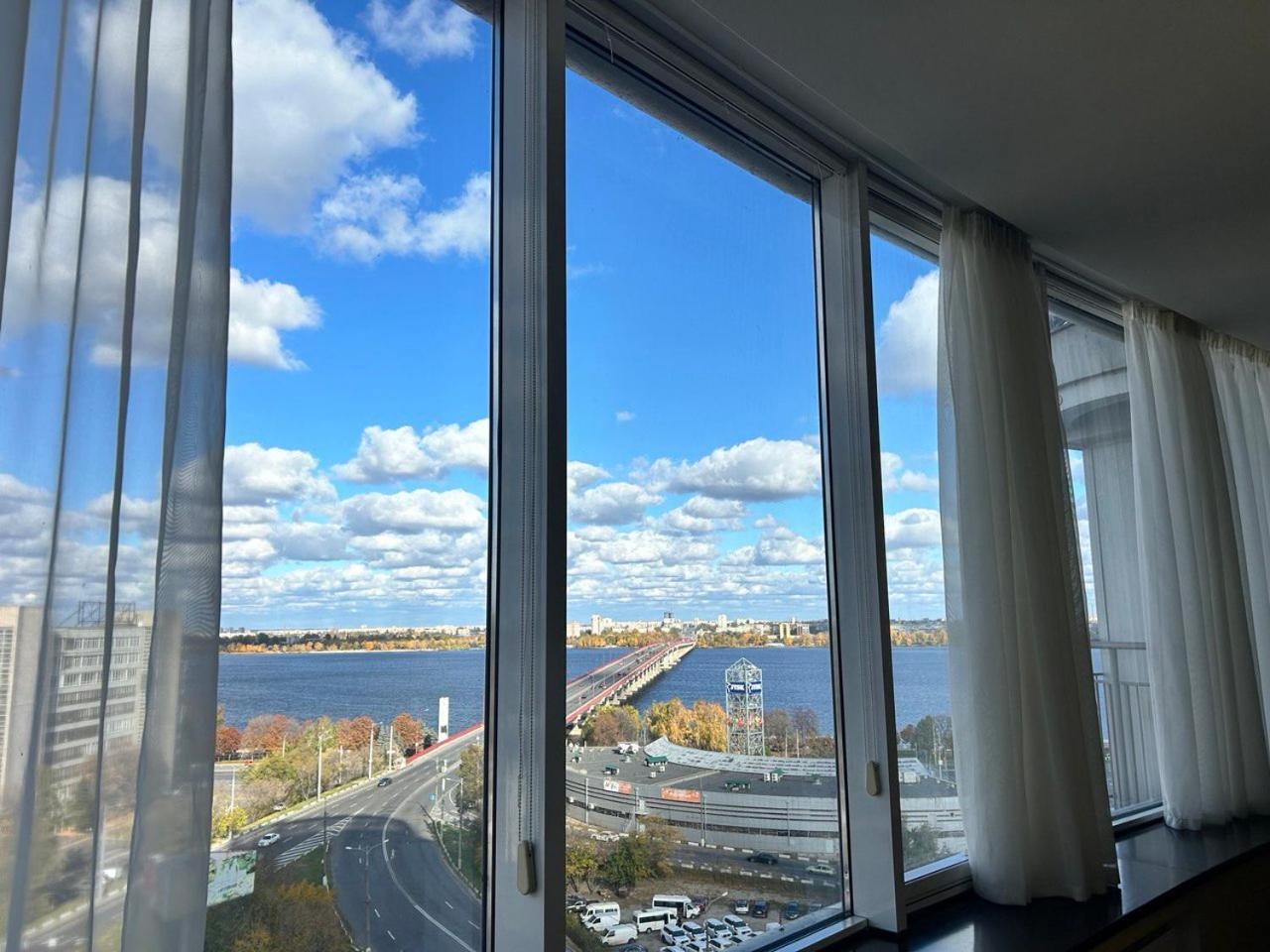 Doba In Ua Most-Sity Apartments Dnipro Luaran gambar